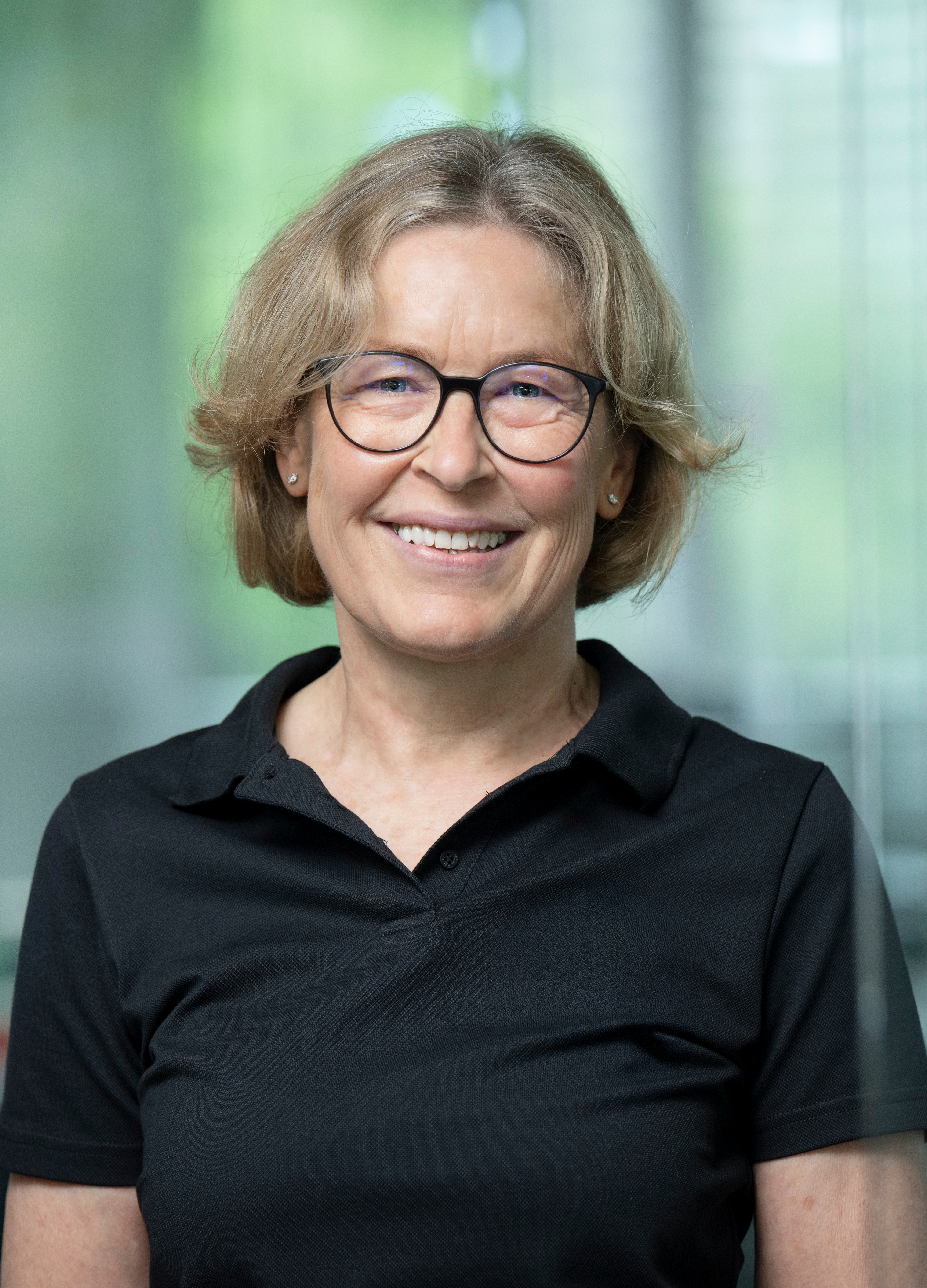 Gabi_Polo_Schwarz