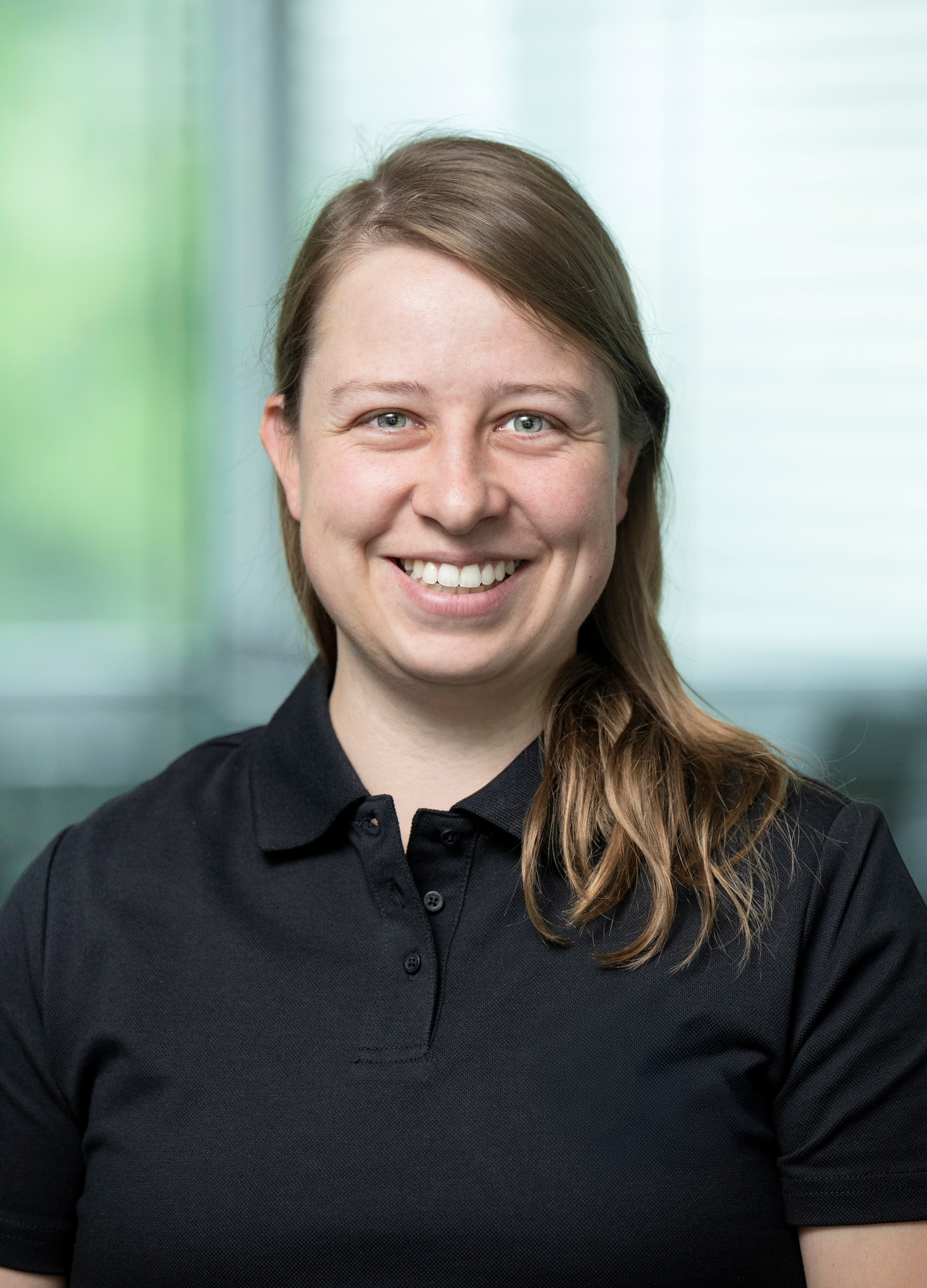 Jacqueline_Polo_Schwarz